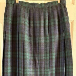 EDINBURGH PLEATED SKIRT